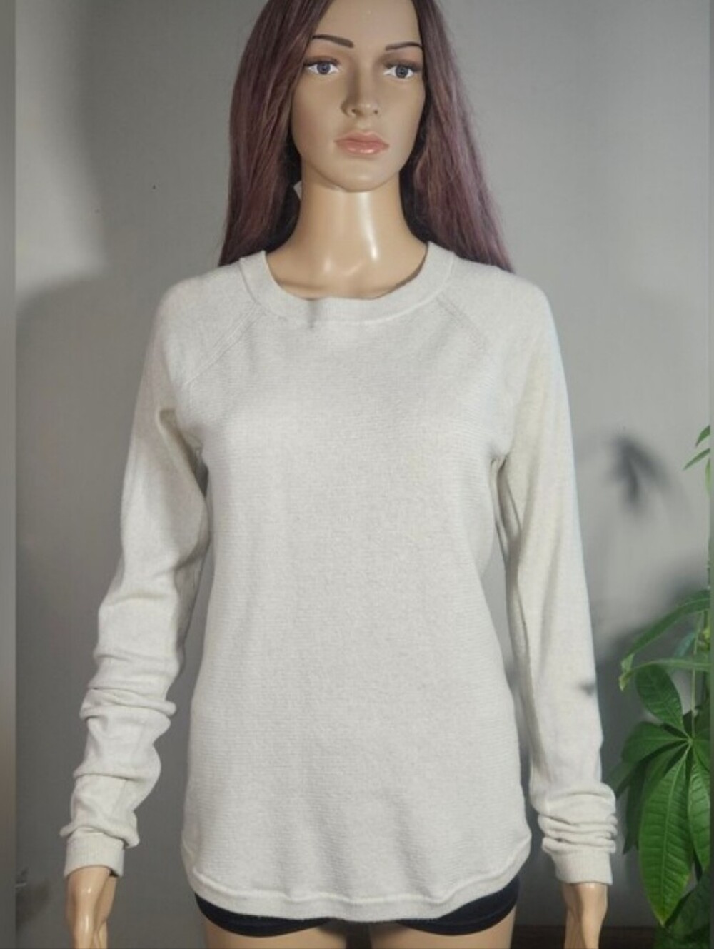 lululemon athletica Cream Merino Wool Crew Neck Lightweight Sweater Top